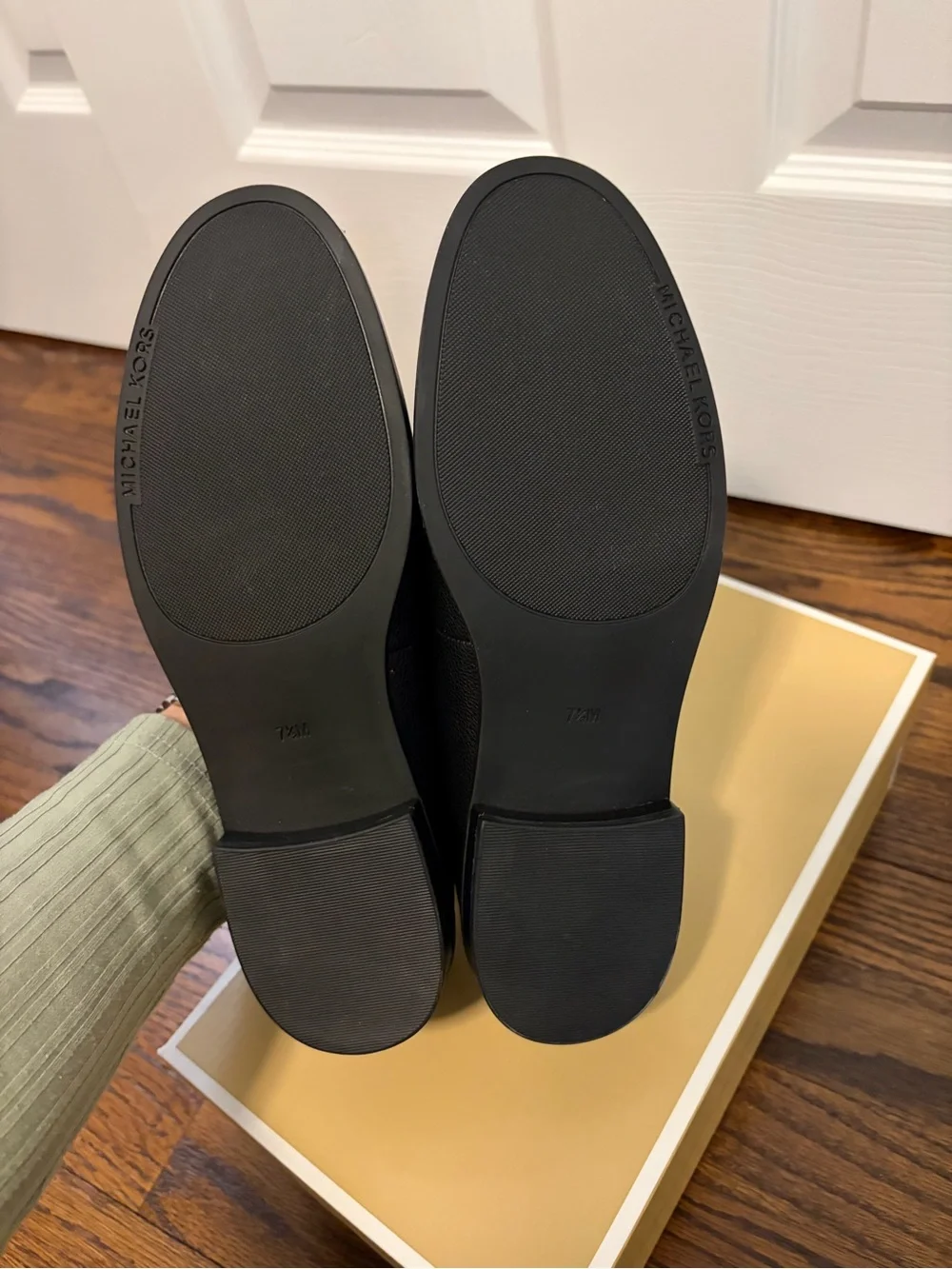 Michael Kors Natalie Black Gold Logo Loafers Size 7.5 - NWT